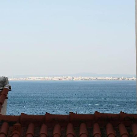 Two Bedroom Apt In Historic Location! Close To The River Lisboa المظهر الخارجي الصورة