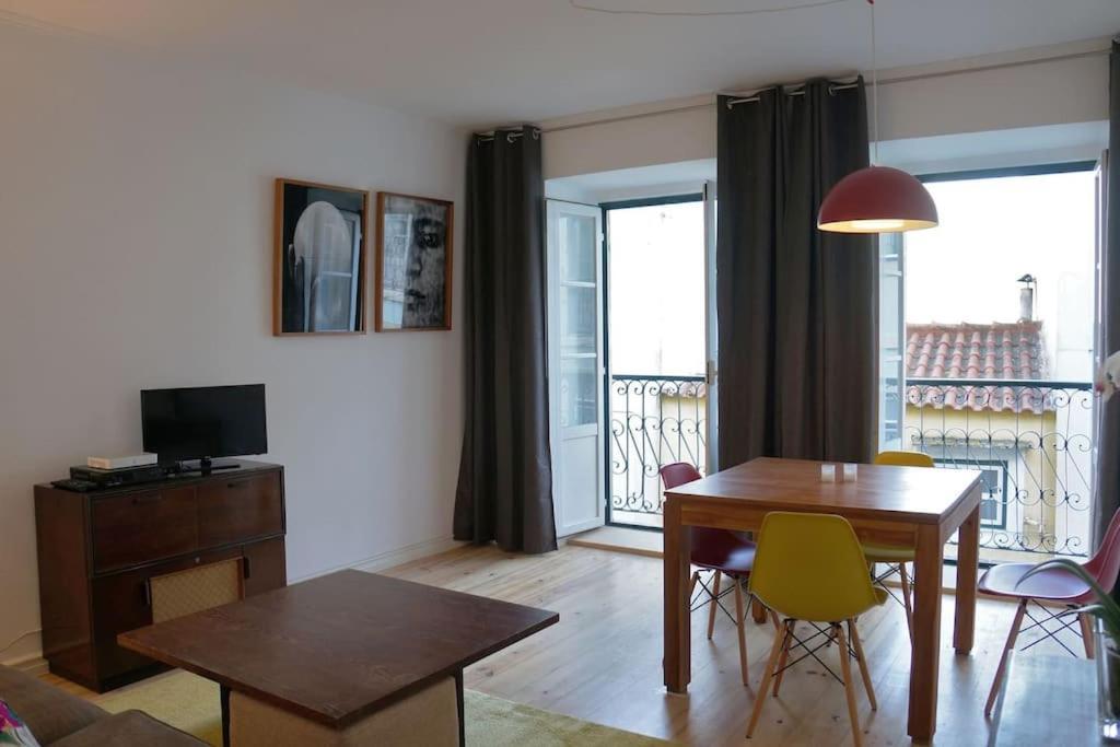Two Bedroom Apt In Historic Location! Close To The River Lisboa المظهر الخارجي الصورة